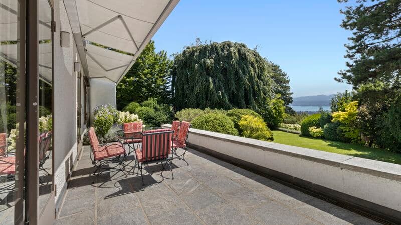 Art-Deco Villa on the Zürichberg with Lake View